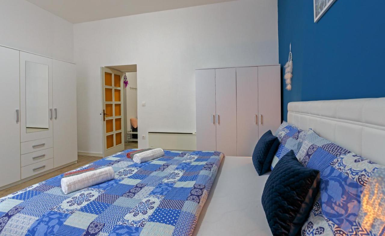 Rich Apartment Πούλα Εξωτερικό φωτογραφία