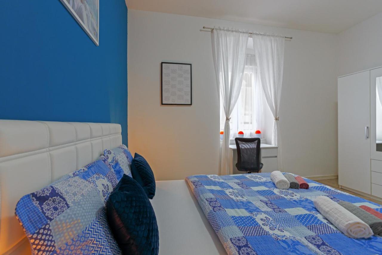 Rich Apartment Πούλα Εξωτερικό φωτογραφία
